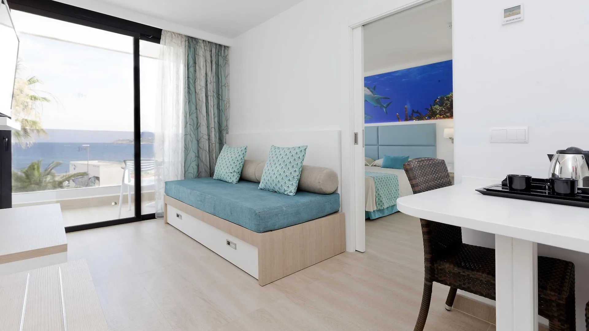 Marvell Club Hotel & Apartments サンアントニオアバド